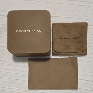 David Yurman Tan Jewelry Box and Accessories Medium